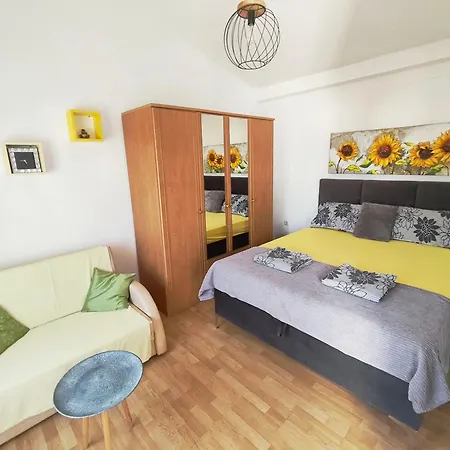 Adriatic Apartamento Rogoznica (Sibenik-Knin)