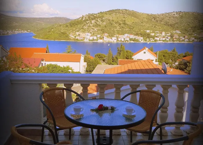 Apartment Adriatic Rogoznica (Sibenik-Knin)